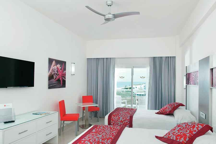 riu playa blanca 12-min