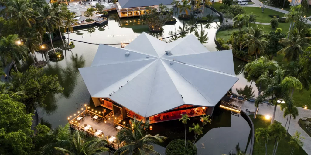 hotel grand bavaro princess panoramica zona peatonal punta cana